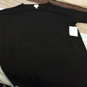 NWT solid black Irma